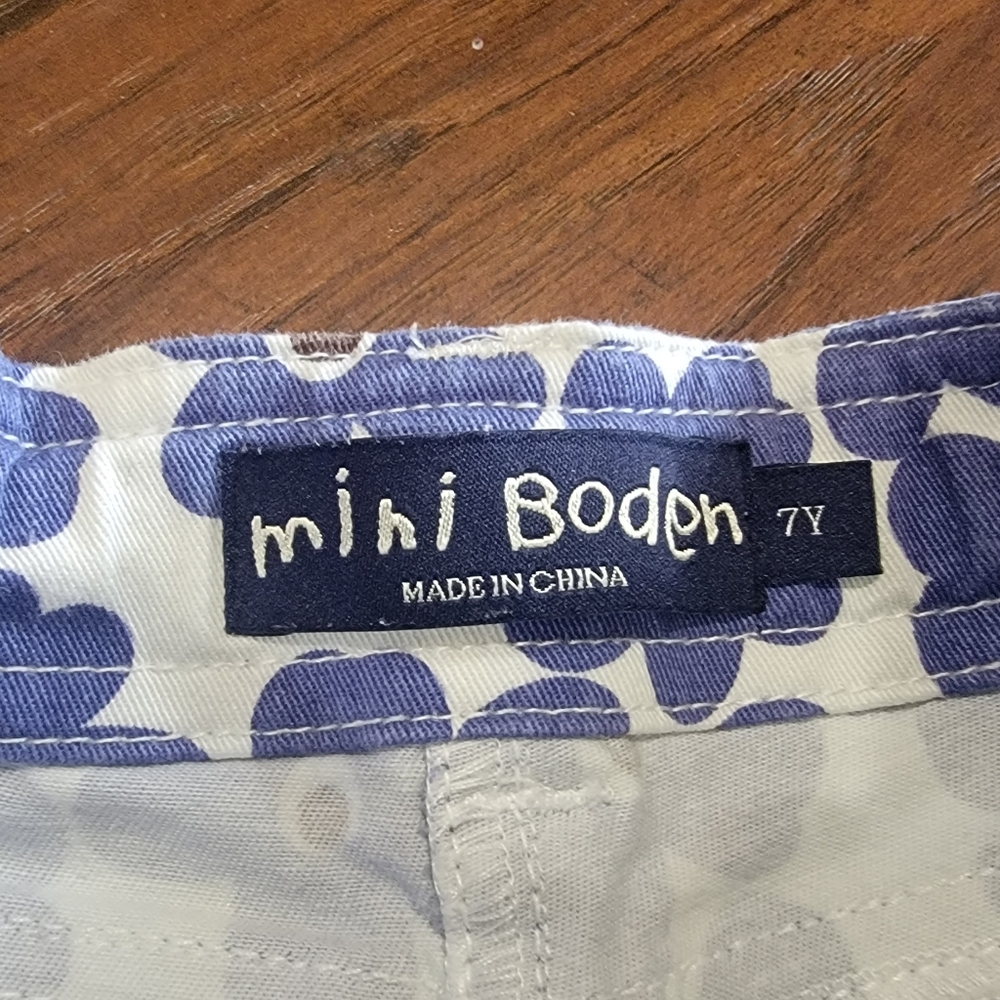 Mini Boden Blue and White Floral Cotton Shorts - Picture 5 of 9